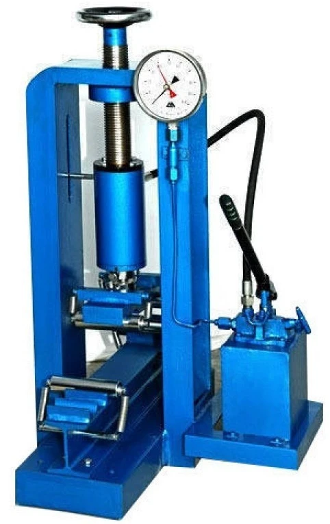 FLEXURAL-TEST-MACHINE